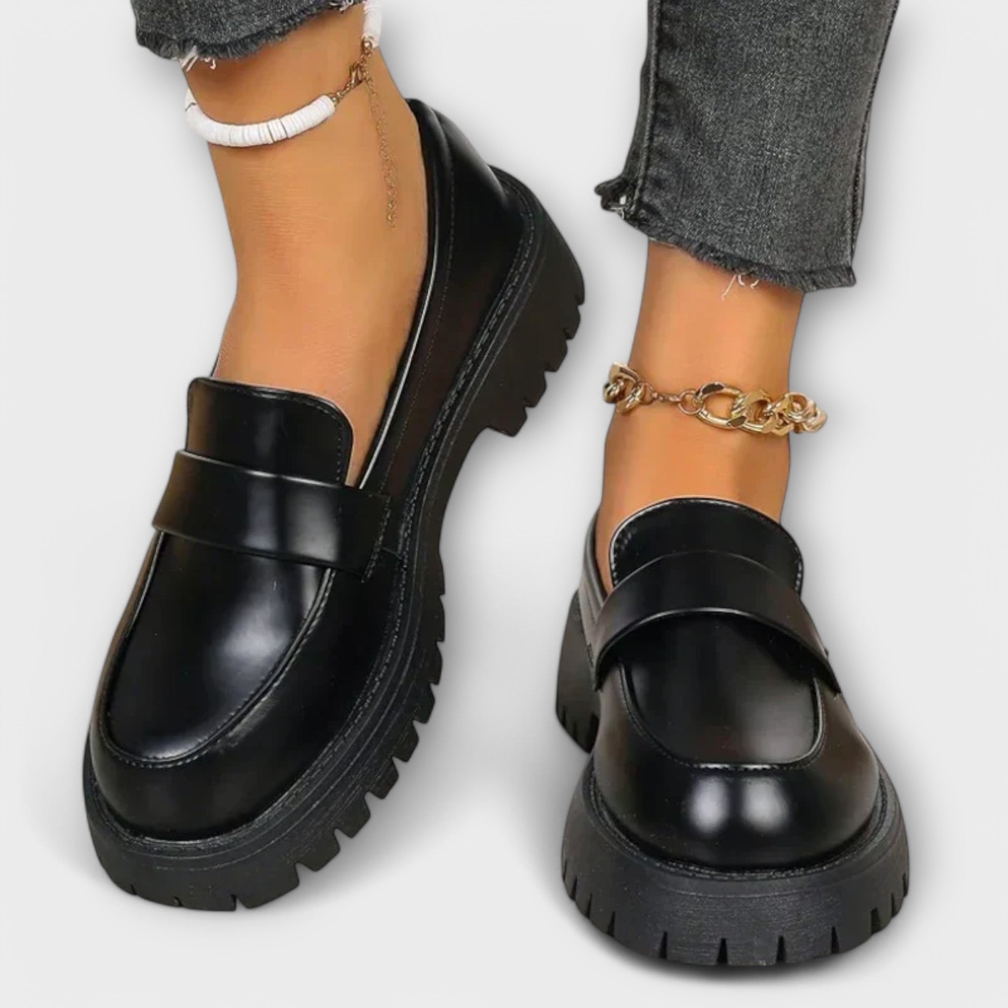 Pia | Sleek Leather Loafer